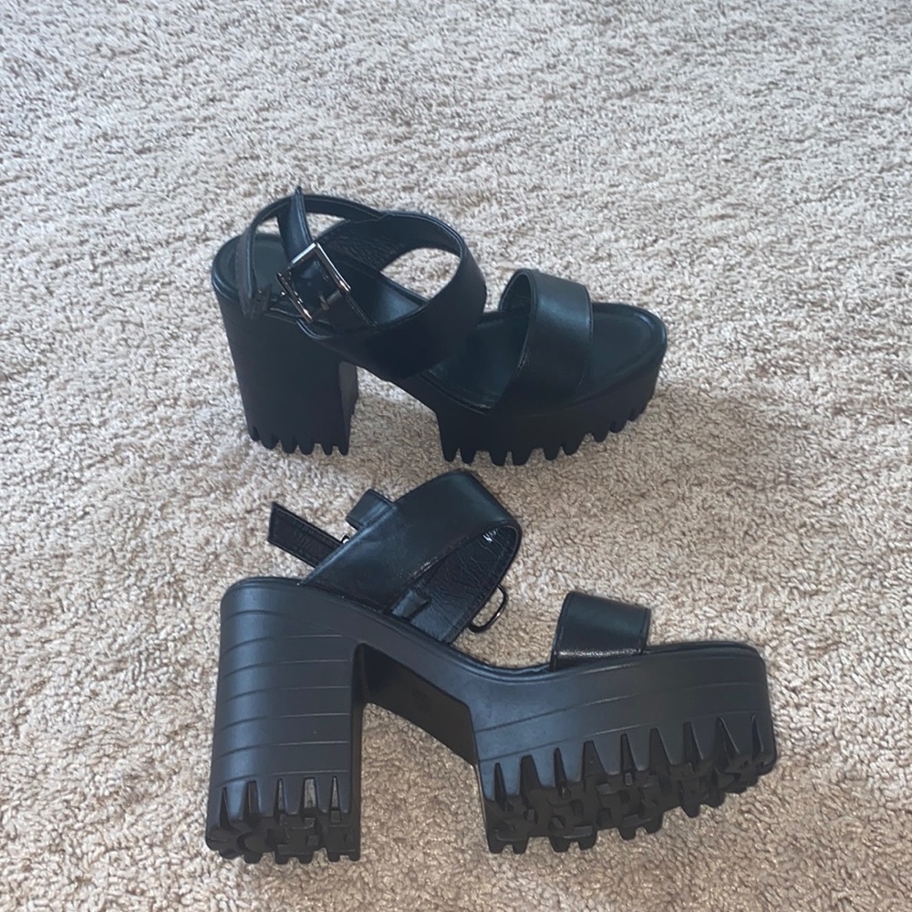 Black Chunky Heels